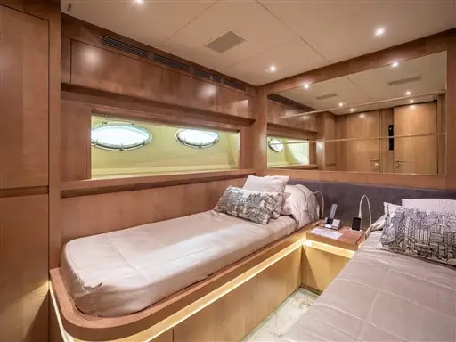 Thumbnail von Pershing 115