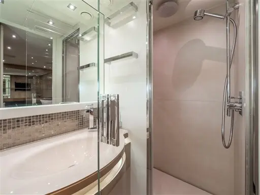 Thumbnail von Pershing 115