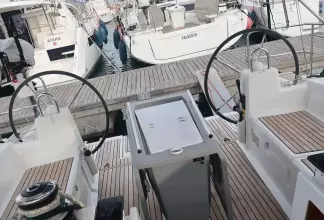 Thumbnail von Beneteau Oceanis 41.1 PAULINA