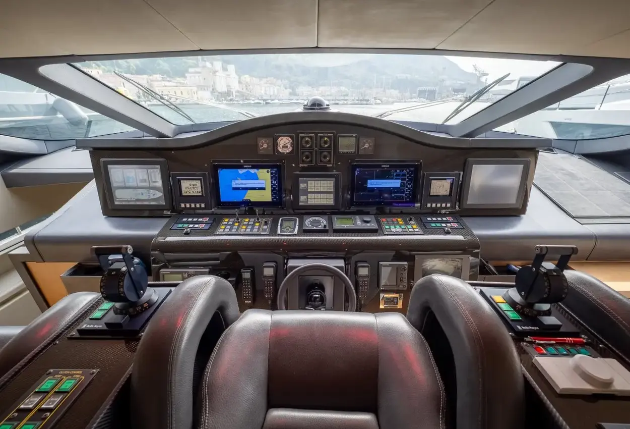 Thumbnail von Pershing 115 LA CIMA 3