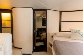 Thumbnail von Azimut 62 BARBA 3