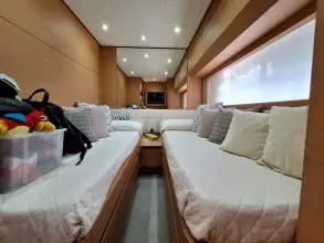 Thumbnail von Pershing 80 SUR