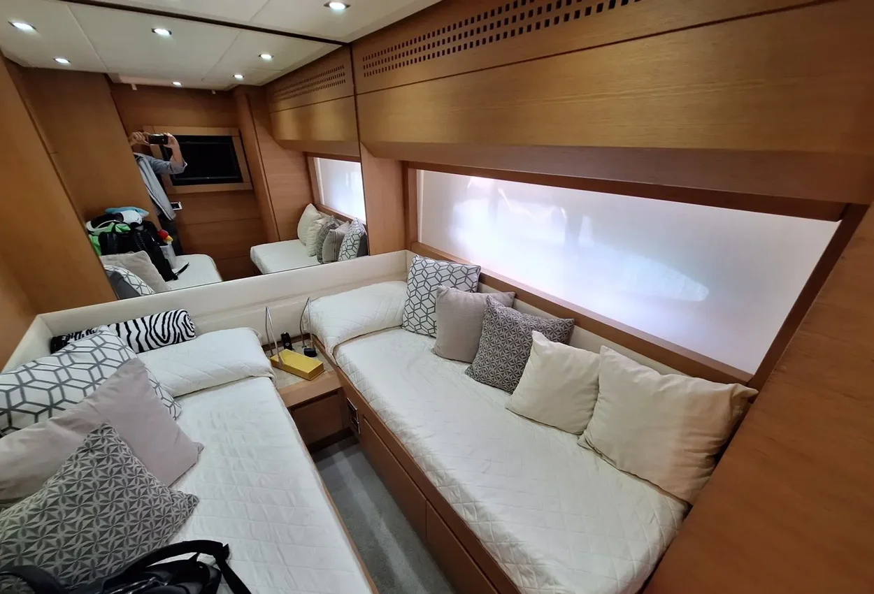 Thumbnail von Pershing 80 SUR