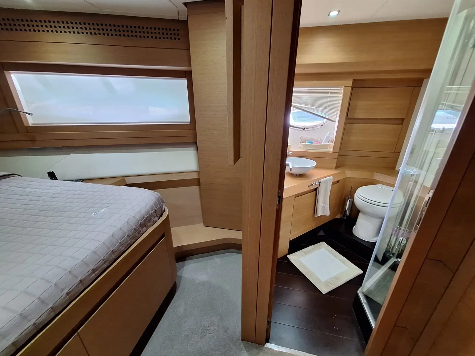 Thumbnail von Pershing 80 SUR