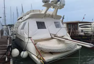 Thumbnail von Ferretti Yachts 530 ARCADIA