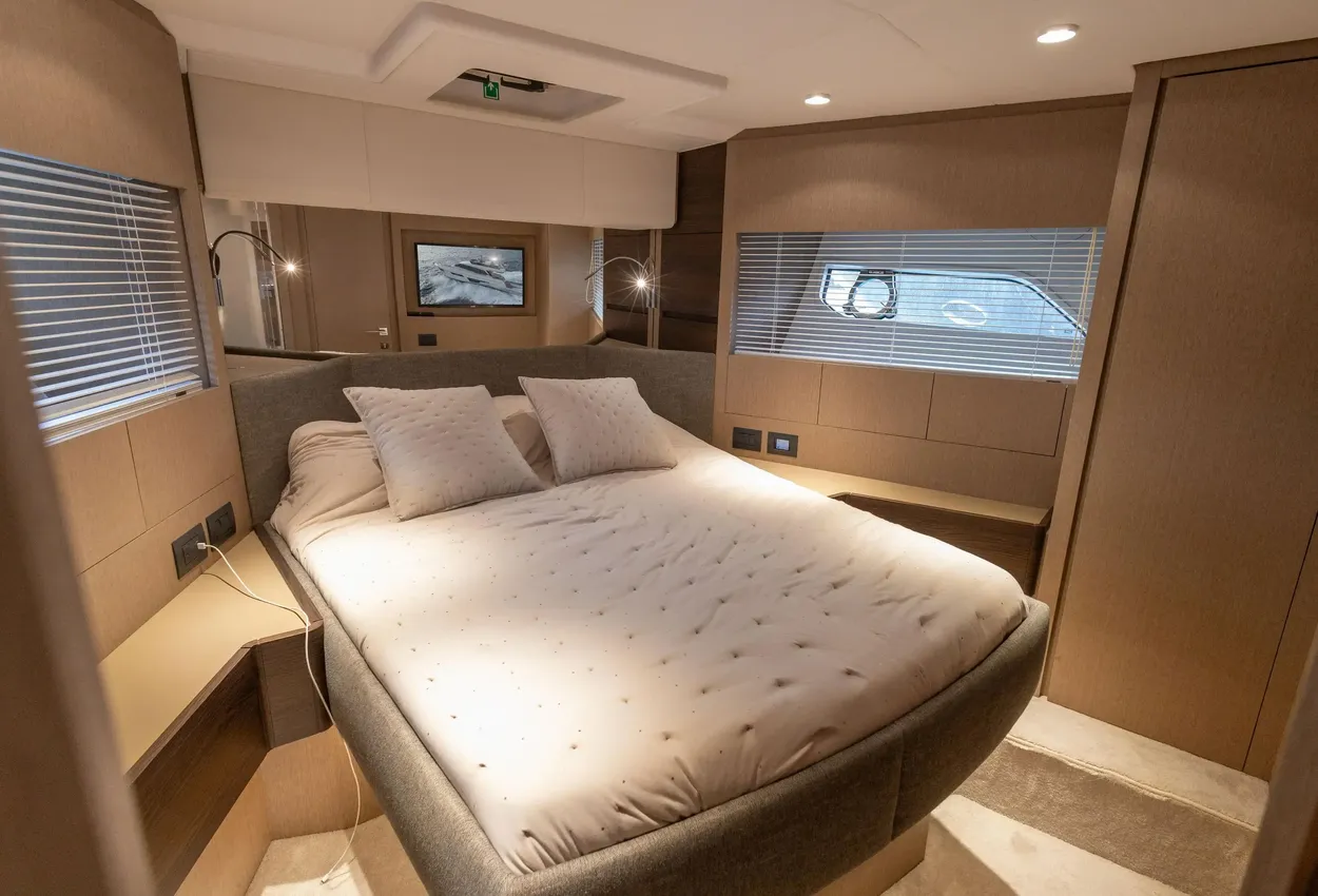Thumbnail von Ferretti Yachts 500