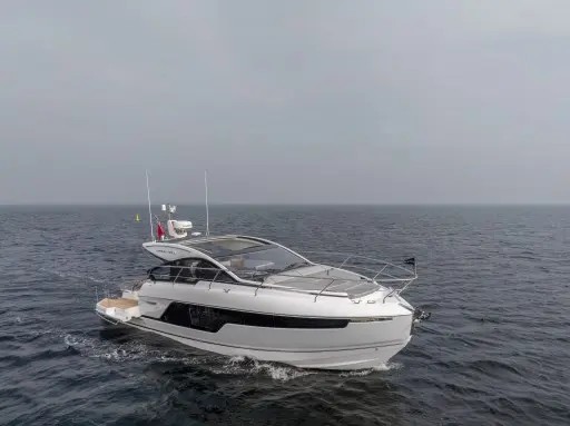 Thumbnail von Fairline Targa 40