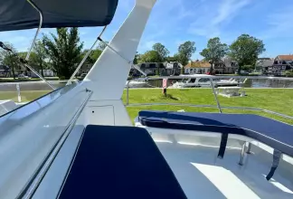 Thumbnail von Whitewater Wolfe 46 Flybridge