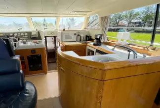 Thumbnail von Whitewater Wolfe 46 Flybridge