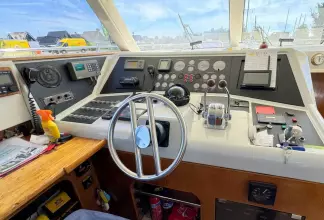 Thumbnail von Whitewater Wolfe 46 Flybridge