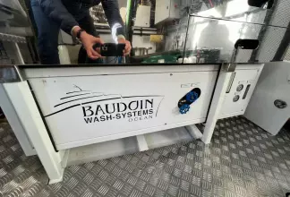 Thumbnail von Van Den Hoven Executive 15.00 MK II Van den Hoven Executive 15.00 MK II