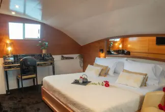 Thumbnail von Falcon 100