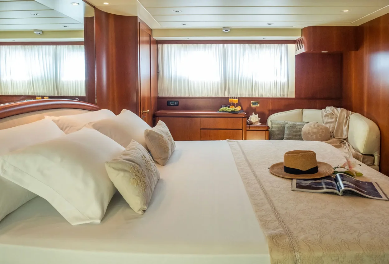 Thumbnail von Falcon 100