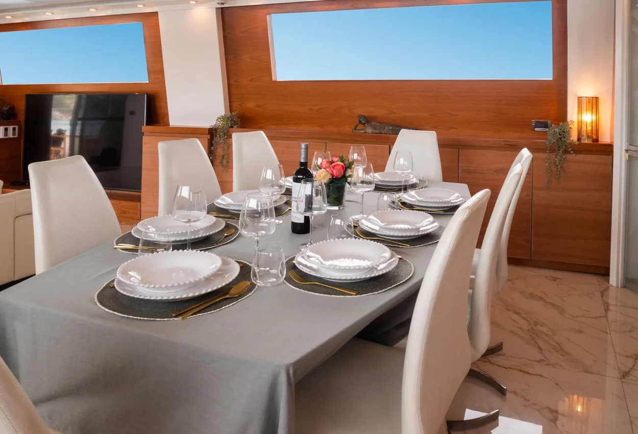 Thumbnail von Falcon 100