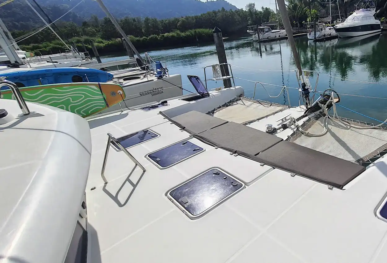 Thumbnail von Lagoon 420 Chirouble