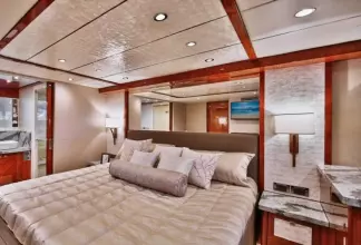 Thumbnail von Johnson 80 JOHNSON 80 FLYBRIDGE