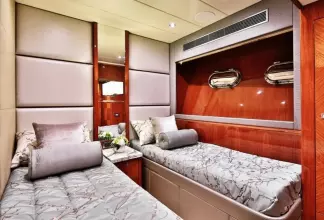 Thumbnail von Johnson 80 JOHNSON 80 FLYBRIDGE