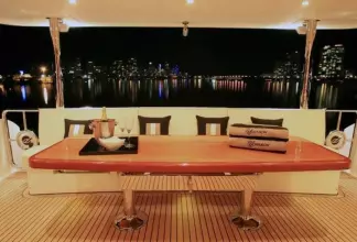 Thumbnail von Johnson 83 JOHNSON 83 FLYBRIDGE