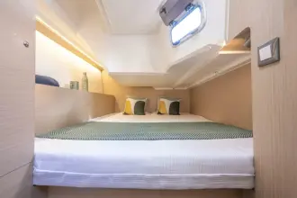 Thumbnail von Beneteau Oceanis 37.1