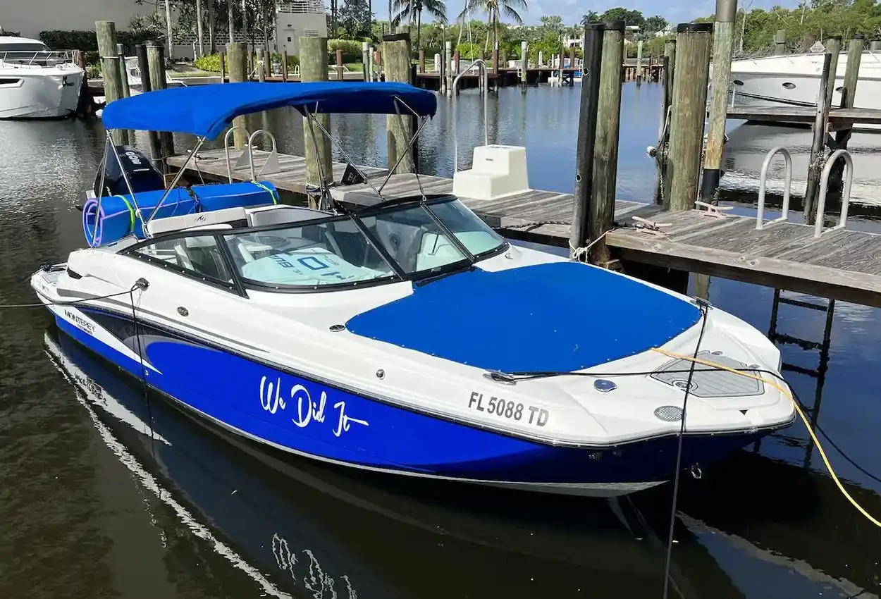 Monterey M 45 Sapphire hull