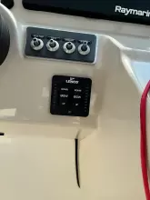 Thumbnail von Boston Whaler 270 Vantage