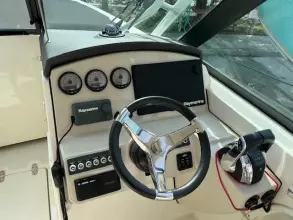 Thumbnail von Boston Whaler 270 Vantage