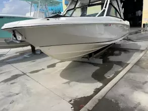 Thumbnail von Boston Whaler 270 Vantage
