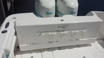 Thumbnail von Intrepid 327 CC