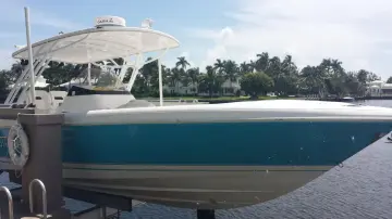 Thumbnail von Intrepid 327 CC