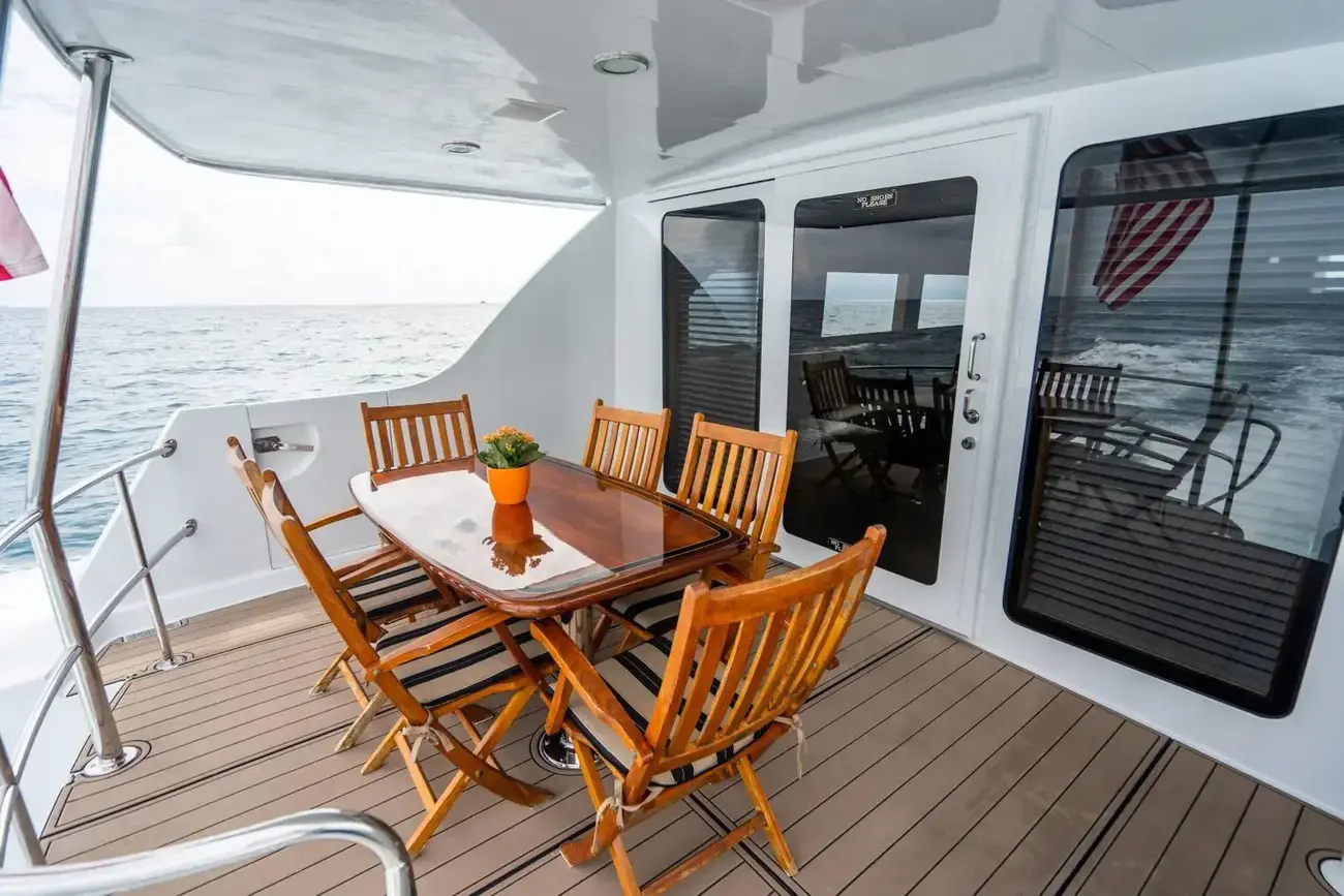 Thumbnail von Hatteras 75 Motor Yacht