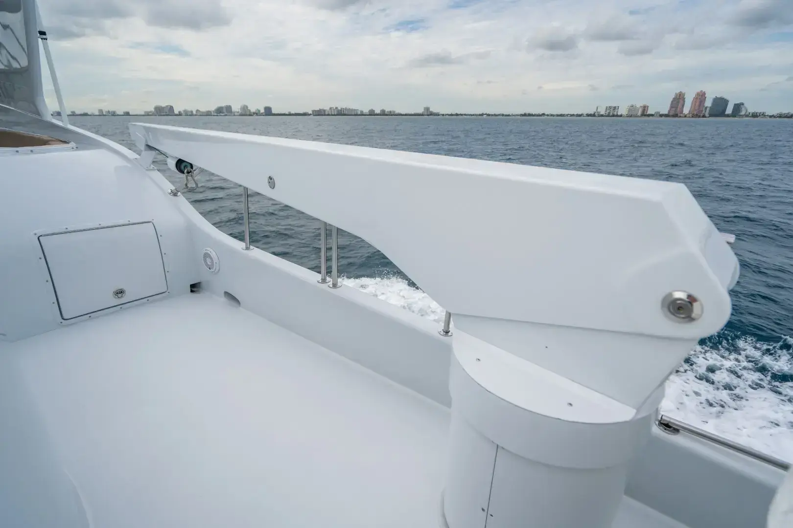 Thumbnail von Hatteras 75 Motor Yacht