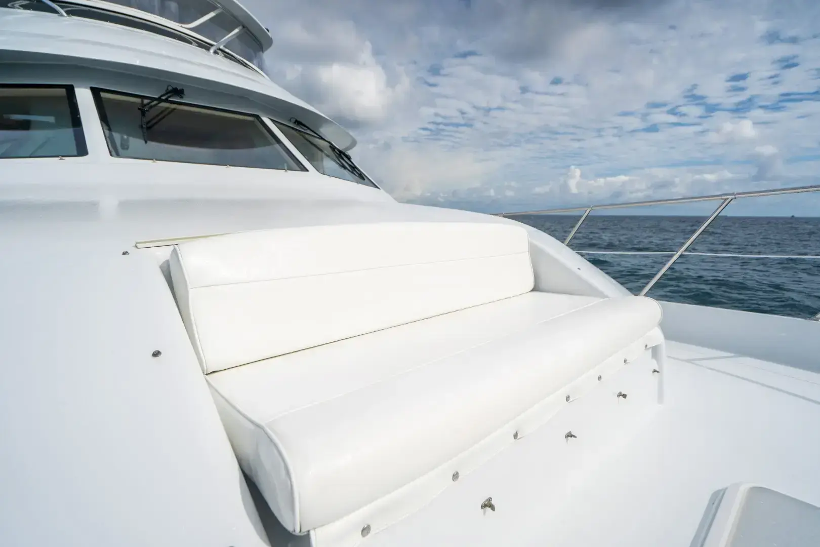 Thumbnail von Hatteras 75 Motor Yacht