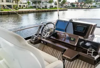 Thumbnail von Galeon 550 FLY