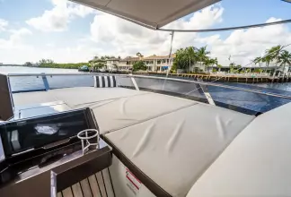 Thumbnail von Galeon 550 FLY