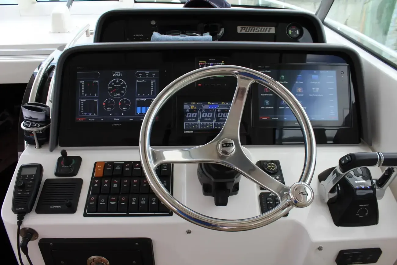 Thumbnail von Pursuit OS 385