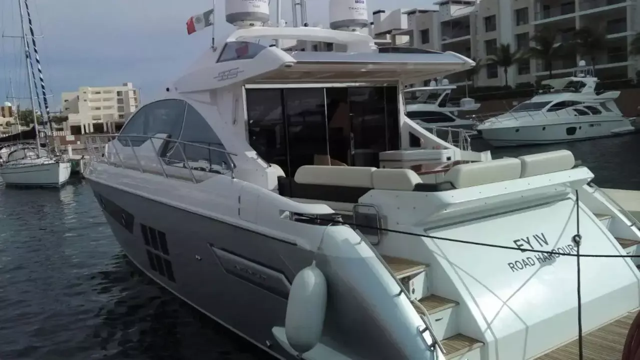 Azimut 55
