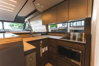 Thumbnail von Ferretti Yachts 550