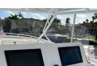 Thumbnail von Intrepid 407 Cuddy