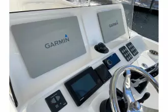 Thumbnail von Intrepid 407 Cuddy