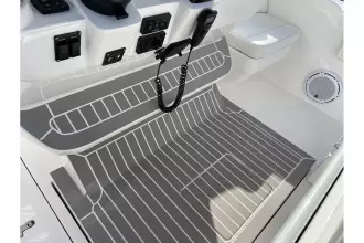 Thumbnail von Intrepid 407 Cuddy