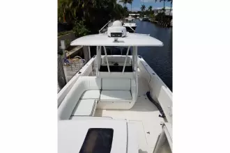 Thumbnail von Intrepid 370 Cuddy