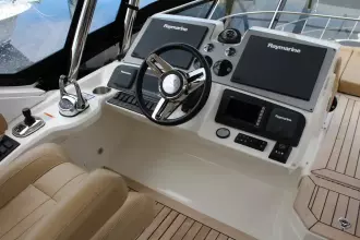 Thumbnail von Sea Ray 590 Fly Bridge