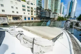 Thumbnail von Azimut 62