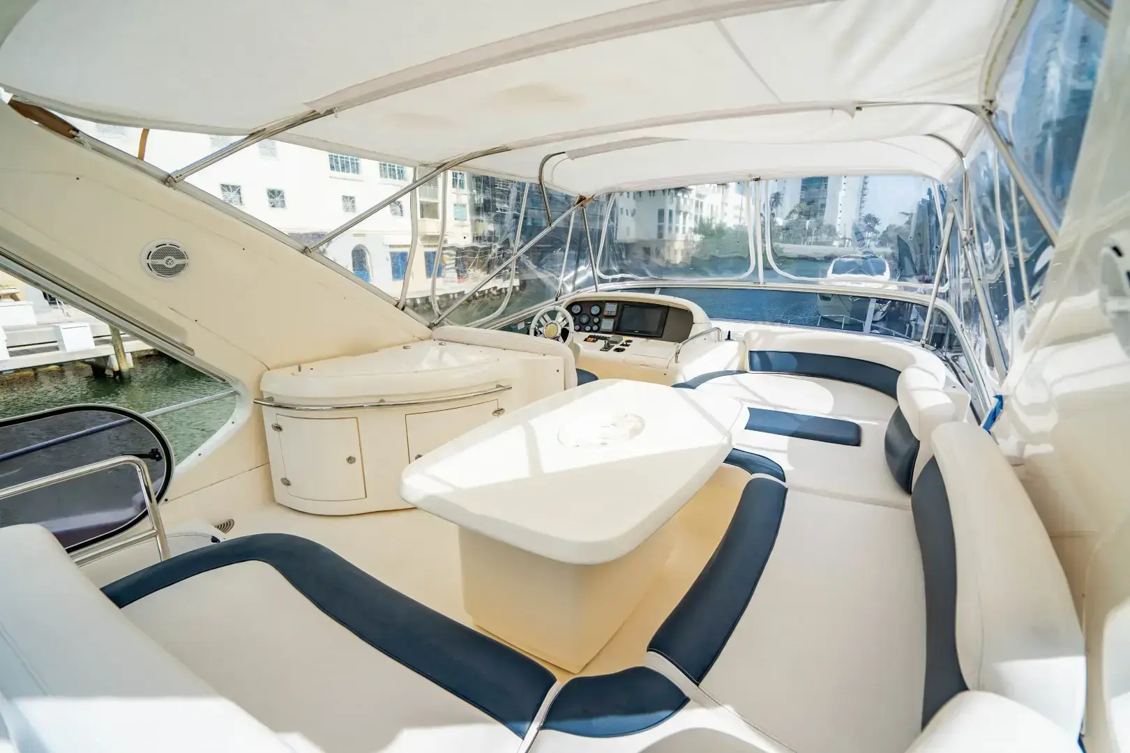 Thumbnail von Azimut 62