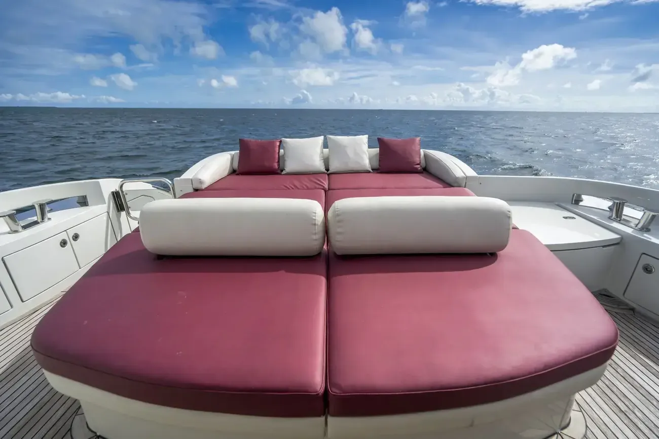 Thumbnail von Azimut 68