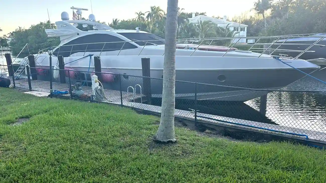 Thumbnail von Azimut 68