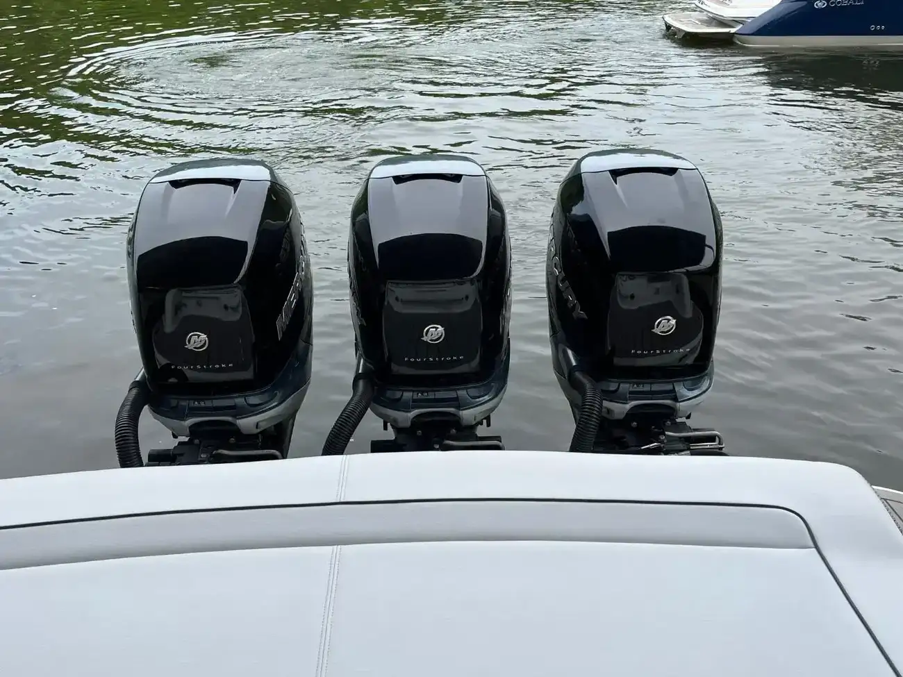 Thumbnail von Formula 350 Crossover Bowrider