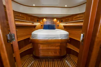 Thumbnail von Hinckley Talaria 43 TURQUOISE name reserved