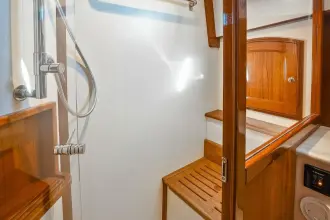 Thumbnail von Hinckley Talaria 43 TURQUOISE name reserved