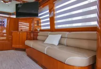 Thumbnail von Mckinna 65  YOLO